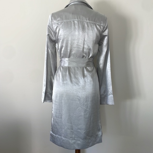 Line and Dot Women’s Shiny Silver Reue Jacket / Robe Size XS - Picture 7 of 11